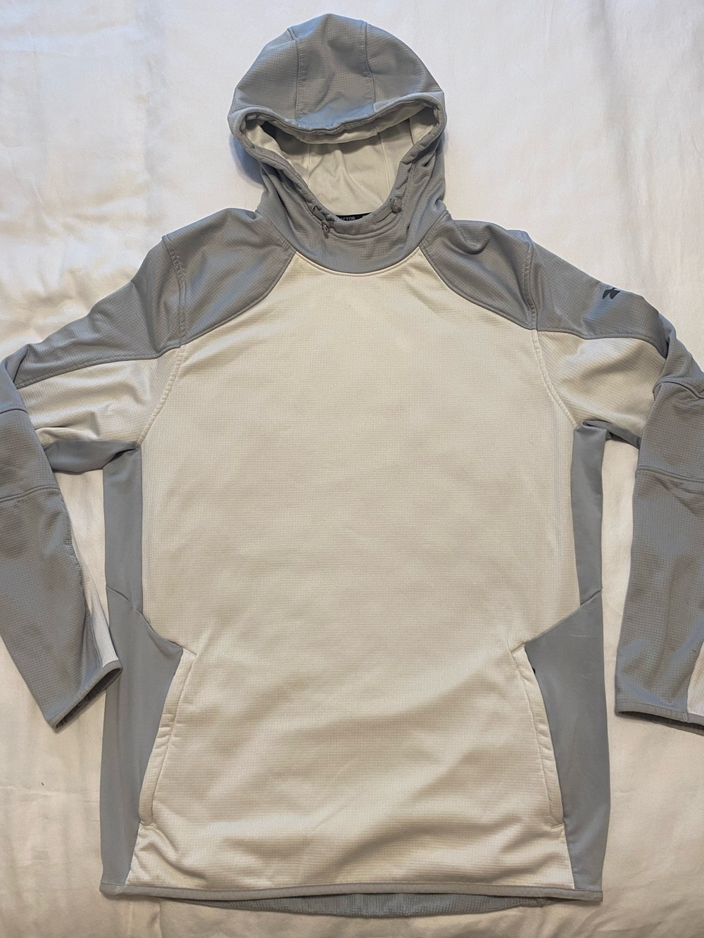 Men’s M Under Armour White and Gray ColdGear Hooded Pullover Zipper Pockets